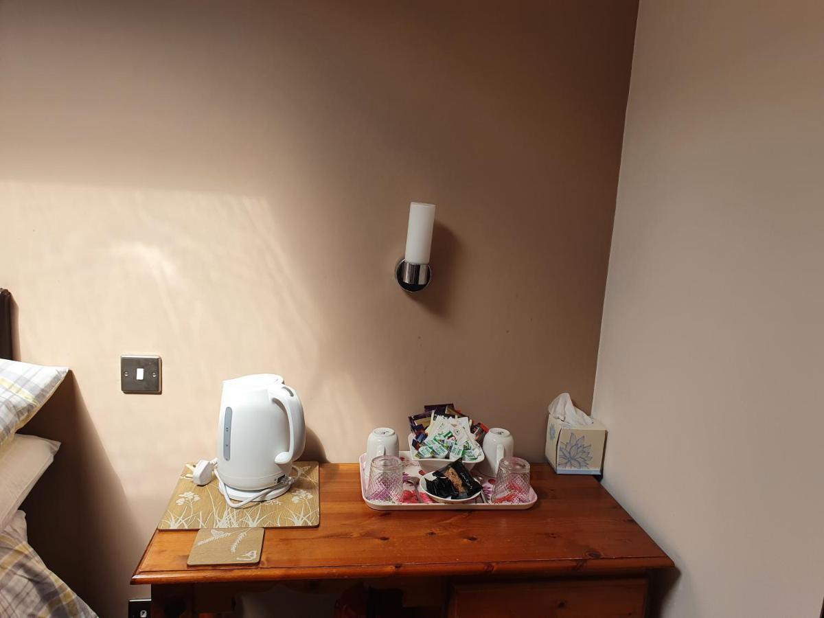 סטרטפורד-אפון-אבון Penryn Guest House, Ensuite Rooms, Free Parking And Free Wifi מראה חיצוני תמונה