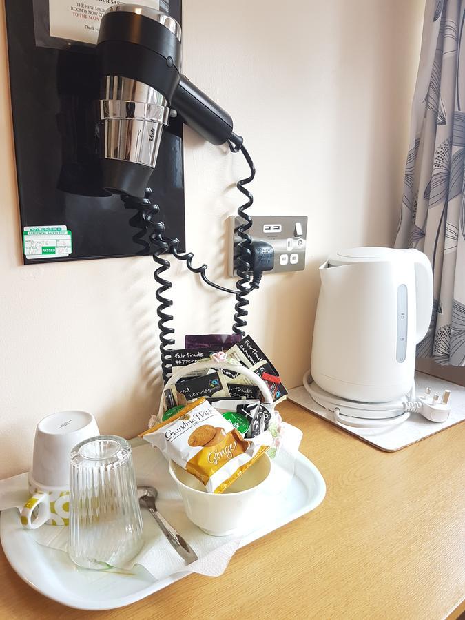 סטרטפורד-אפון-אבון Penryn Guest House, Ensuite Rooms, Free Parking And Free Wifi מראה חיצוני תמונה
