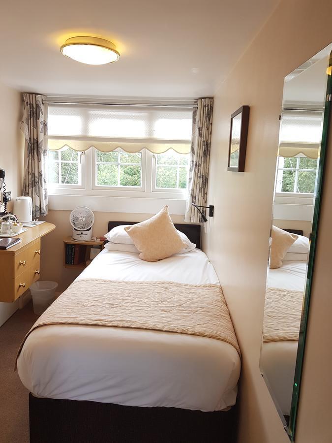 סטרטפורד-אפון-אבון Penryn Guest House, Ensuite Rooms, Free Parking And Free Wifi מראה חיצוני תמונה