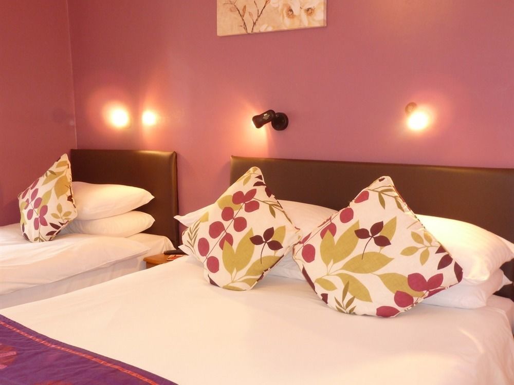 סטרטפורד-אפון-אבון Penryn Guest House, Ensuite Rooms, Free Parking And Free Wifi מראה חיצוני תמונה
